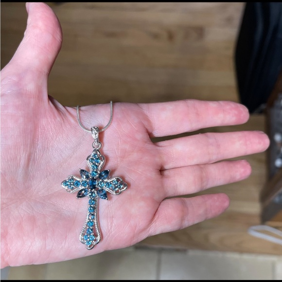 London Blue Topaz 925 Silver 2” Cross Necklace with Adjustable Chain EUC - Picture 3 of 11